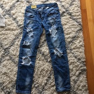 Distressed capris, size 0